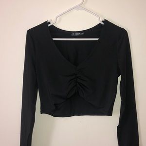 Black long sleeve cropped shirt